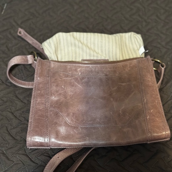 Beautiful Frye Leather Purse - Picture 8 of 8